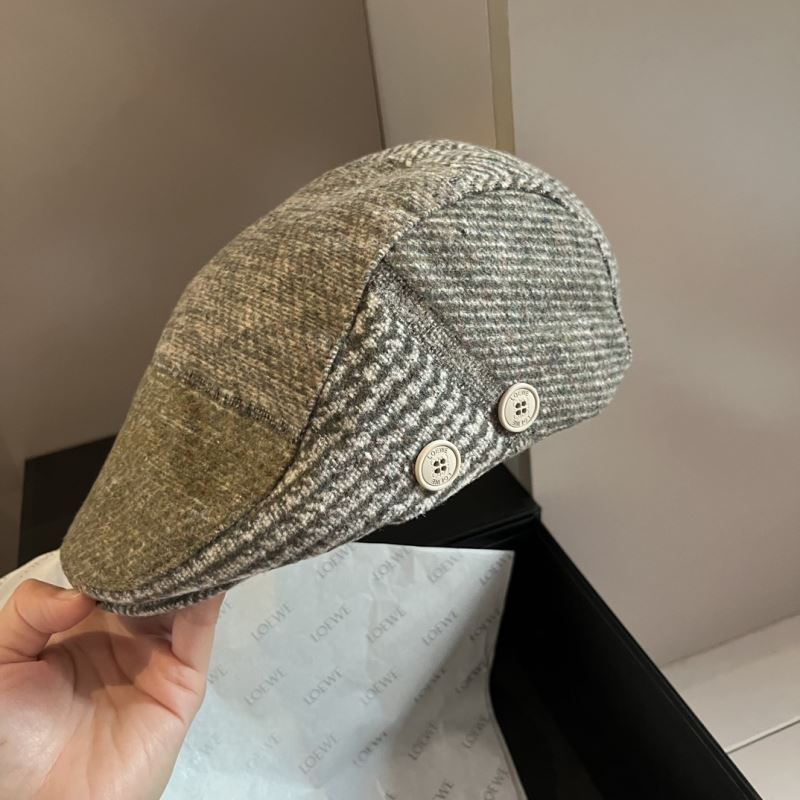 Loewe Caps